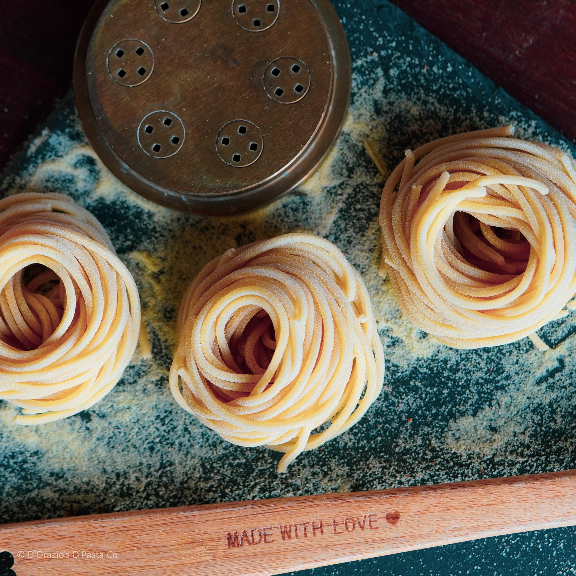 chitarra tool for homemade spaghetti